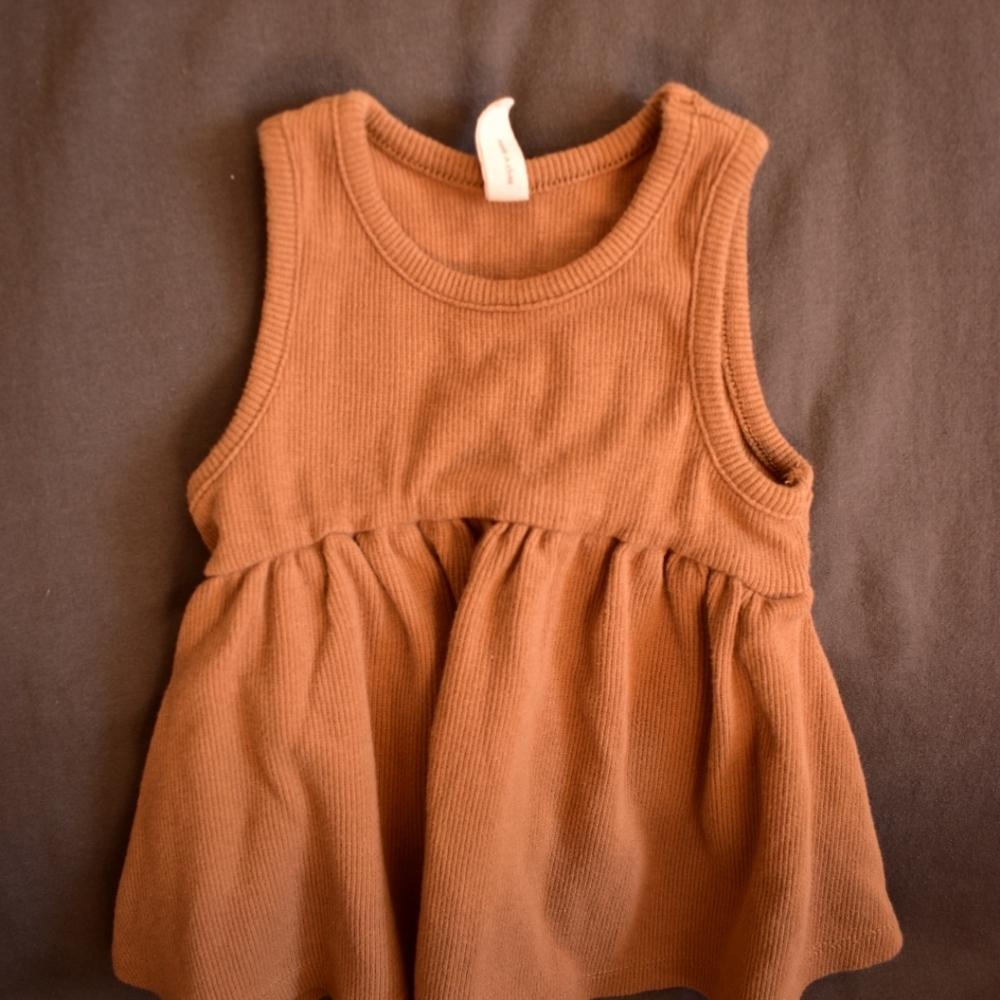 Quincy Mae dress size 3-6 months Color: Copper